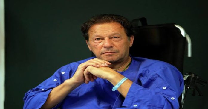 khan-696x364