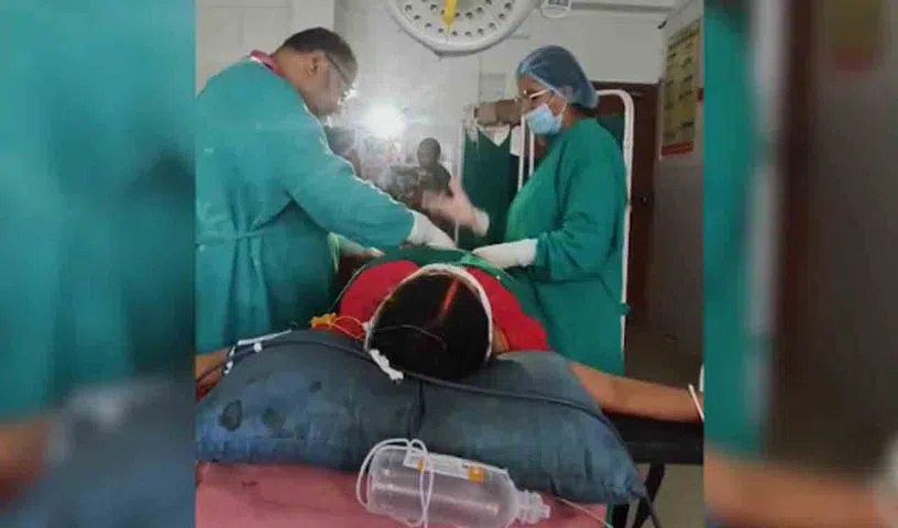 Bihar-Doctors-Use-Torches-T_V_jpg--816x480-4g