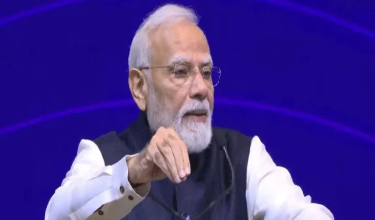 PM-Modi_V_gif--816x480-3g