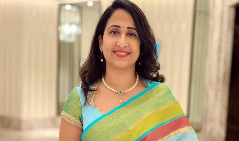 Youtuber-Ramananda_V_gif--816x480-4g (1)