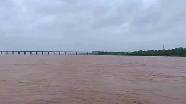 godavari_55_f06a89a215_V_jpg--625x351-4g (1)
