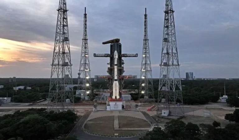 gslvlaunch_V_jpg--816x480-4g