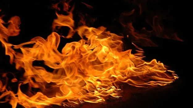 Fire_Accident_194c9573e7_V_jpg--625x351-4g